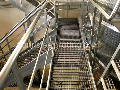 Stainless steel grating used for walkway
